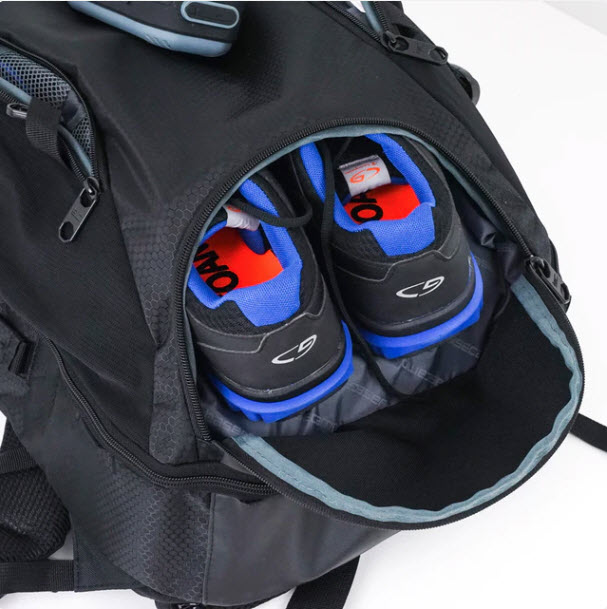 Folks, this is a VERY high quality bag that's worth every penny of the ...